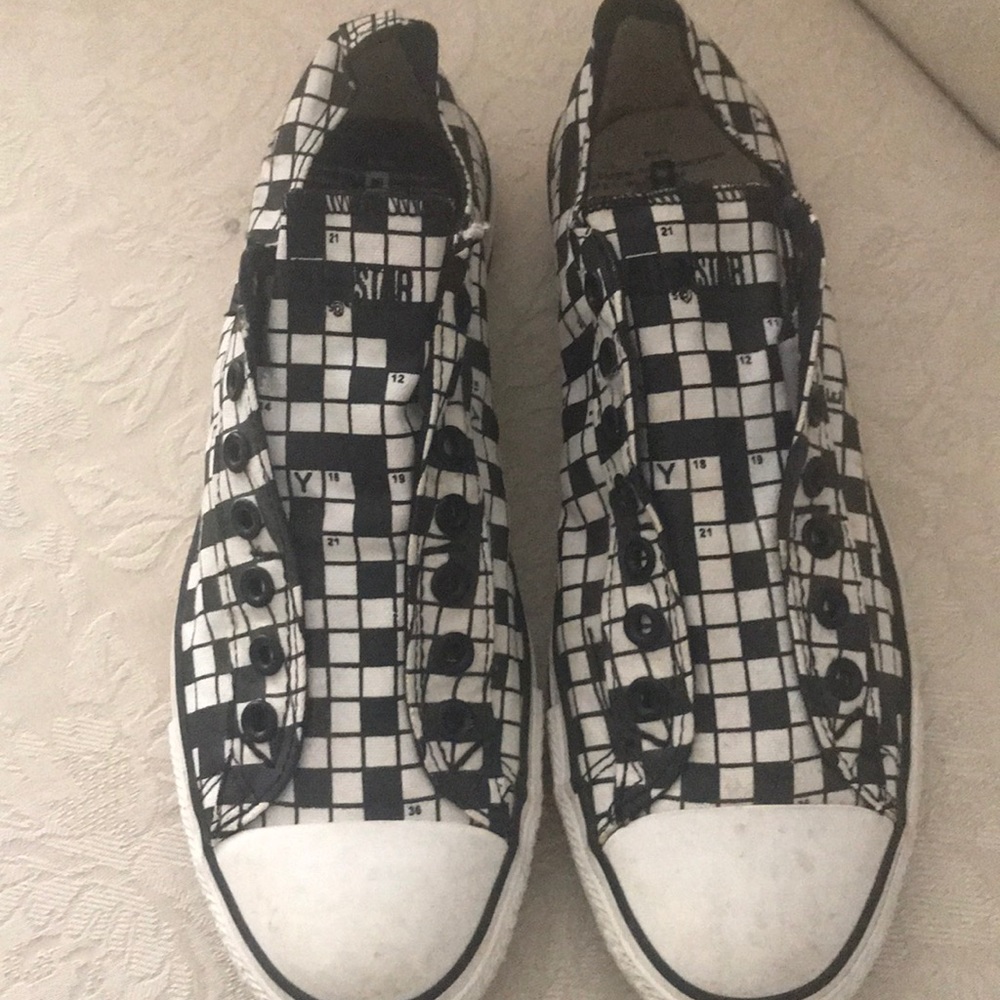 Converse crossword puzzle mns 10.5 / women’s 12.5